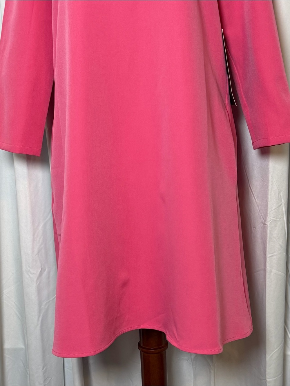 Tuckernuck Daphne Dress NWT Hot Pink Bow Back Shift Pockets Women’s Small - Picture 6 of 14